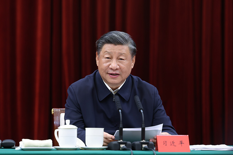 2023年10月12日下午，中共中央總書記、國家主席、中央軍委主席習近平在江西省南昌市主持召開進一步推動長江經(jīng)濟帶高質(zhì)量發(fā)展座談會并發(fā)表重要講話。新華社記者 鞠鵬 攝